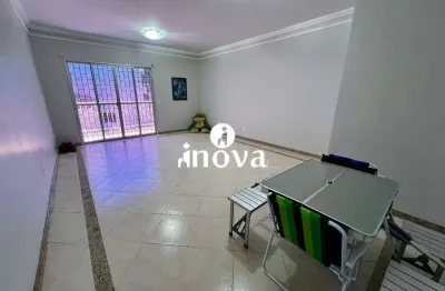 Apartamento com 3 quartos à venda no Fabrício, Uberaba 