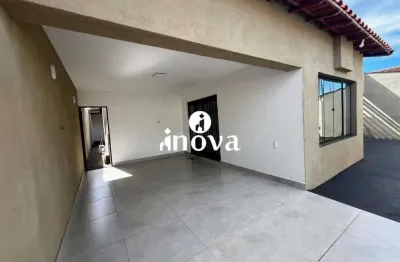 Casa com 4 quartos à venda no Conjunto Cássio Rezende, Uberaba 