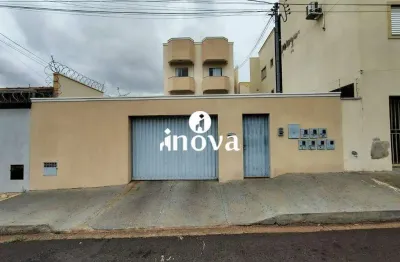 Apartamento com 2 quartos para alugar no Santa Maria, Uberaba 