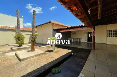 Casa com 3 quartos para alugar no Jardim Eldorado, Uberaba 