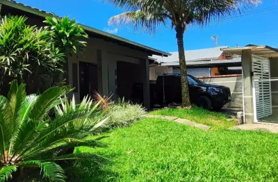 Casa com 3 quartos à venda no Saguaçu, Joinville 