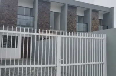 Casa com 2 quartos à venda no Iririú, Joinville 