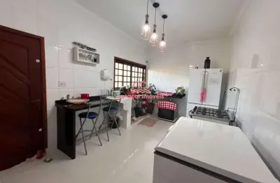 Casa à venda com 2 quartos sendo 1 suite1 banheiro  em ocian  praia grande - sp