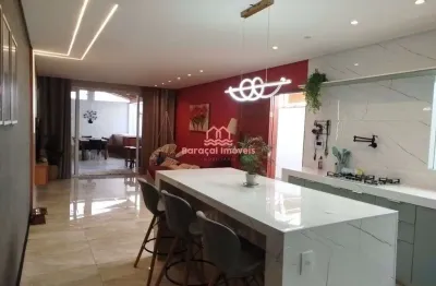 Casa mobiliada com 2 quartos área gourmet com jacuzzi