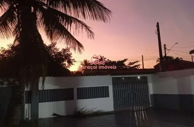 Linda casa isolada com piscina à 100m do mar em itanhaém