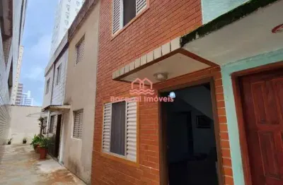 Sobrado com 2 quartos aluguel no bairro ocian  em praia grande/sp.