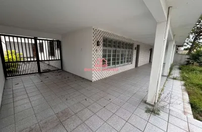 Casa à Venda em Balneário Flórida, Praia Grande - SP 4 QUARTOS COM EDICULA