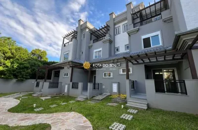 Vila das galés triplex 3 suítes praia de quatro ilhas bombinhas sc