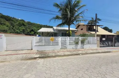 Casa com 3 quartos à venda na Rua Parati, 530, Centro, Bombinhas
