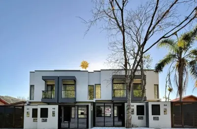 Greenview Residence Sobrado novo 2 suítes semi-mobiliado Bombinhas SC