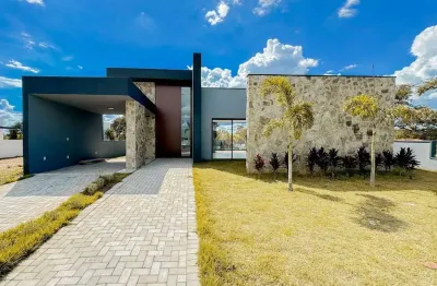Linda casa de 185m² no condomínio riviera de santa cristina xiii