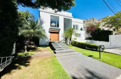 Sobrado de 683m² mobiliado p/ venda ou locação, localizado no alphaville res. zero - barueri/sp!