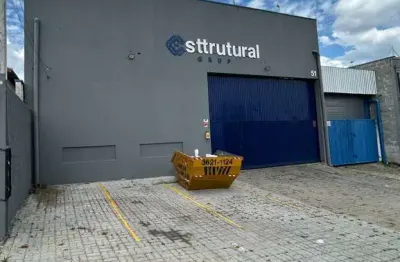 Galpão industrial e comercial de 825 m² em taubaté - acesso para dutra