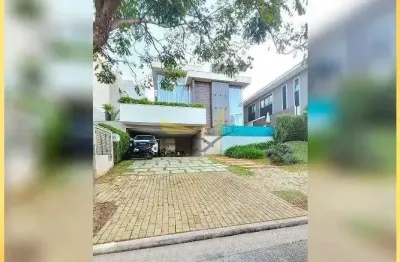 Luxuosa casa em alphaville burle marx com 390m² e acabamentos de alto padrão