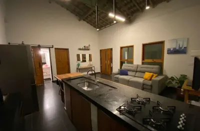 Casa à venda em ibiúna-sp, bairro tavares: 5 quartos, 2 suítes, 1 sala, 2 banheiros, 2 vagas, 250 m²!