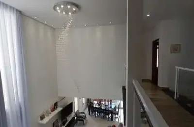 Excelente casa no condomínio residencial reinassance