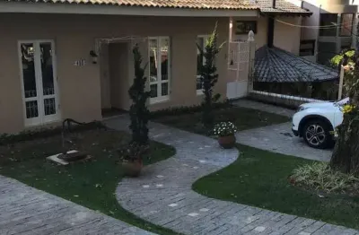 Casa à venda no condomínio fechado morada dos pássaros, aldeia da serra