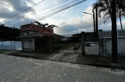 Terreno à venda na Rua Maria Cantilde Gomes, 370, Petrópolis, Joinville
