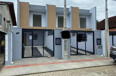 Casa à venda na Rua Wenceslau Raboch, João Costa, Joinville