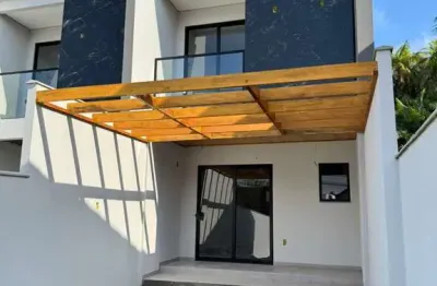 Casa à venda na Rua Tupy, 881, São Marcos, Joinville