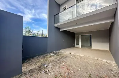 Casa à venda na Rua Boehmerwald, 890, Boehmerwald, Joinville