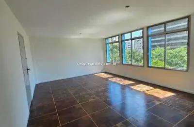 Bela vista: 3 dorm | 1 suíte | 3 vagas | 183 m² úteis