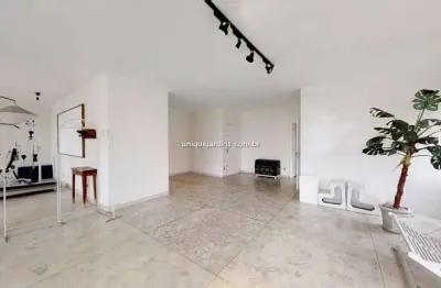 Paraíso: 5 dorm | 3 suítes | 5 vagas | 485 m² úteis