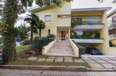 Casa em condomínio morumbi: 4 suítes | 4 vagas | 568 m² úteis