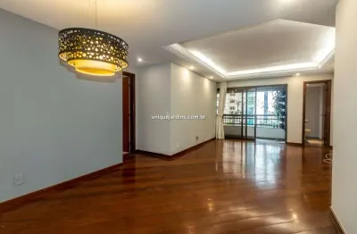 Apartamento com 4 quartos para alugar na Avenida Pavão, Moema, São Paulo
