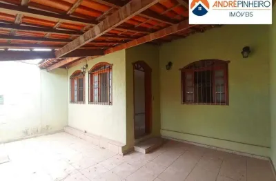 Casa linear com 82 m², 2 quartos, 1 banho e 2 vagas no bairro santa amélia!