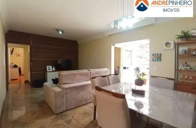 Área privativa com 157 m² 4 quartos 1 suíte com hidro e 2 vagas no itapoã em bh-mg!