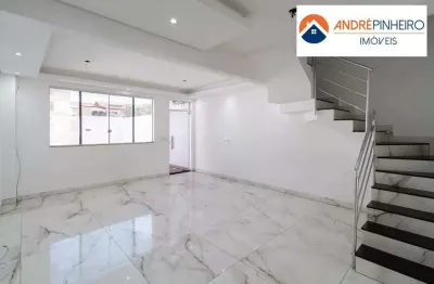 Casa Geminada Duplex para locação – 3 Quartos, Suíte, Quintal e 2 Vagas – Bairro Santa Mônica - R$ 3.900,00
