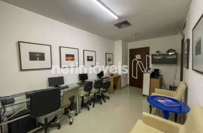 Sala comercial à venda na Avenida Tancredo Neves, 620, Caminho das Árvores, Salvador