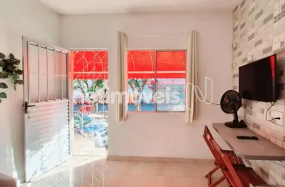 Casa com 1 quarto para alugar na Rua Missionário Otto Nelson, Stella Maris, Salvador