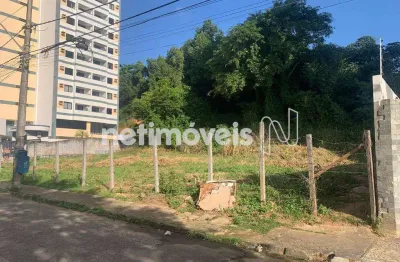 Terreno à venda na Rua Márcio Baptista, 114, Stiep, Salvador