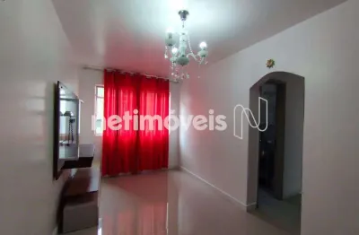Apartamento com 3 quartos para alugar na Rua Nelson Araújo, Mata Escura, Salvador