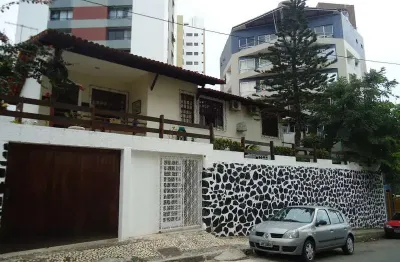 Casa com 6 quartos à venda na Rua Plínio Moscoso, Jardim Apipema, Salvador