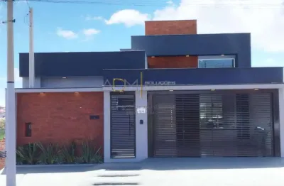 Casa á venda com 187 m² construídos no Jd Ouro Verde em Botucatu-SP