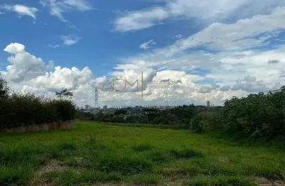 Terreno negativo, com linda vista no Condomínio Vale do Sol em Botucatu-SP