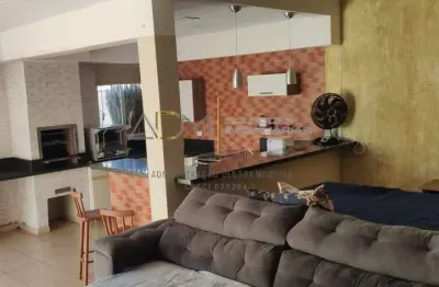 Casa com 3 quartos à venda no Jardim Flamboyant, Botucatu 