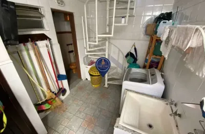 Sobrado à venda com 3 dormitórios sendo 1 suíte, 4 banheiros, 3 vagas, localizado na avenida professor ciro de barros resende, bairro planalto paulista