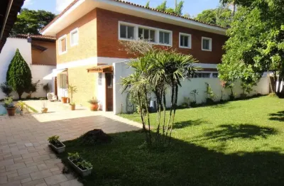 Sobrado de 450m² para locação, jardim morumbi, são paulo, sp sala de jantar, sala de tv, 2 suítes, lareira, escritório, quarto de empregada.