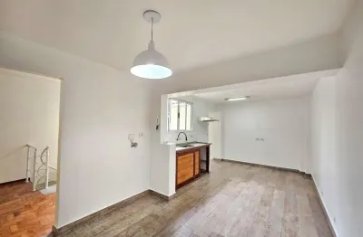 Sobrado de 240m² à venda, vila da saúde, são paulo, sp. com 3 dormitórios, sendo 1 suíte com closet, sala ampla, 2 vagas de garagem.
