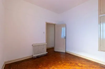 Sobrado de 150m² à venda, cambuci, são paulo, sp. com 3 dormitórios espaçosos, sala ampla, 2 vagas de garagem coberta.