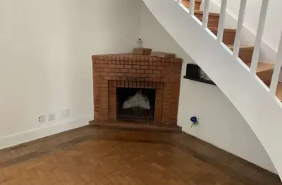 Sobrado à venda com 3 dormitorios, 1 suite, 6 vagas e 672m², localizado no jardim paulista, são paulo, sp