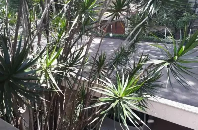 Sobrado de 380m² para locação e venda, localizado brooklin, com 5 suítes sala em l com 3 ambientes, 8 vaga para auto