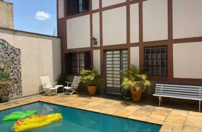 Casa com 4 quartos para alugar na Vila Monumento, São Paulo 