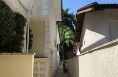 Excelente sobrado com 5 dormitórios sendo 4 suítes em campo belo