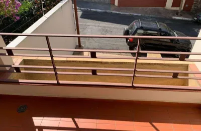 Sobrado à venda, com 3 dormitorios, 3 banheiros e 2 vagas, localizado na  rua maranduba, aclimação, são paulo, sp