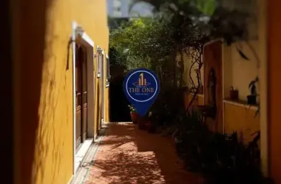 Sobrado à venda com 3 dormitórios sendo 3 suítes, 2 vagas, 300 m², 4 banheiros, localizado na rua dos iris, bairro mirandópolis, são paulo - sp